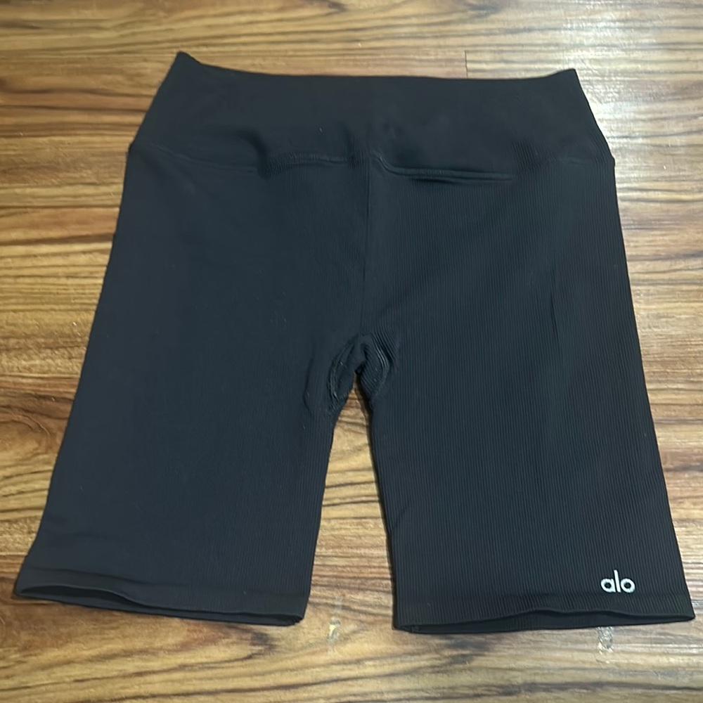 ALO Yoga Black Bike Shorts Moisture-Wicking Performance